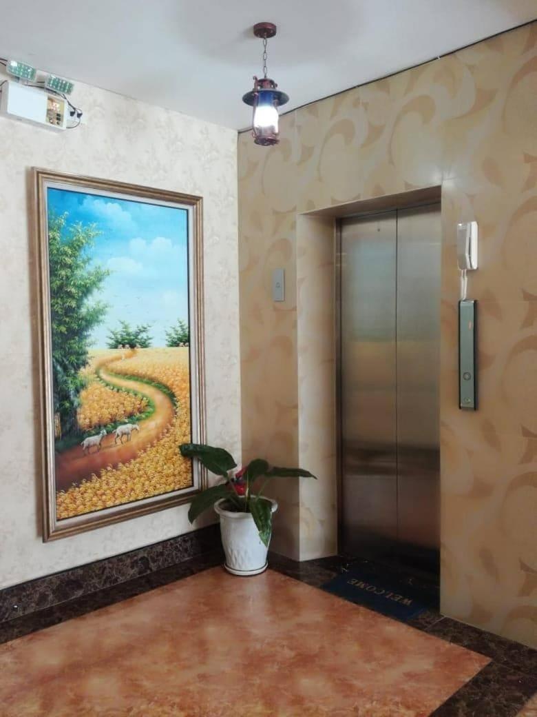 Tna Hotel 万荣 外观 照片