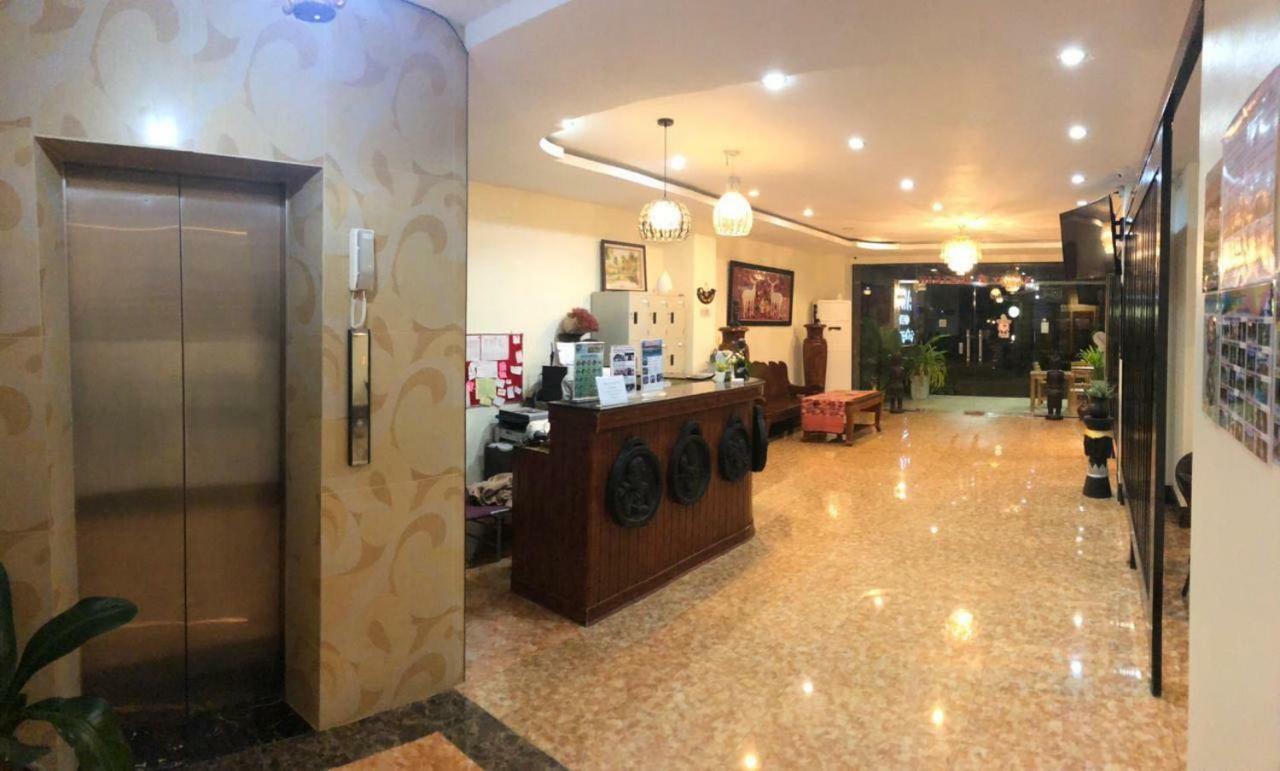 Tna Hotel 万荣 外观 照片